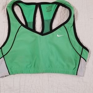 NIKE sports bra medium